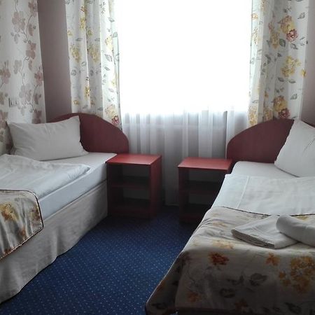 Artix Hotell Zbąszynek Eksteriør bilde