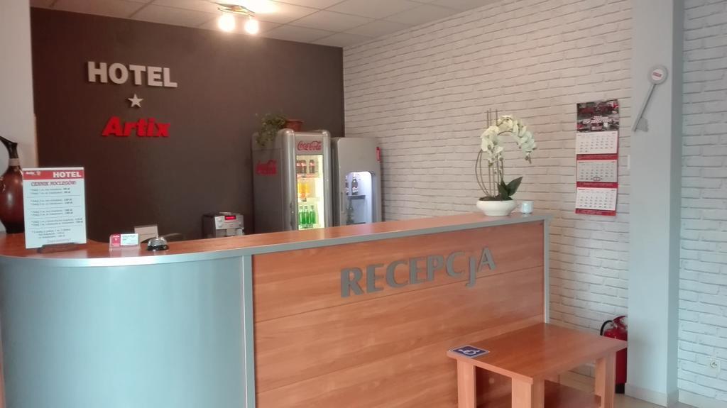 Artix Hotell Zbąszynek Eksteriør bilde